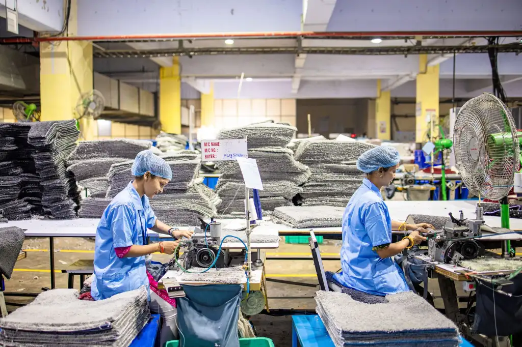 昆明零售市场生活用品选购指南：拖把扫把类产品详解