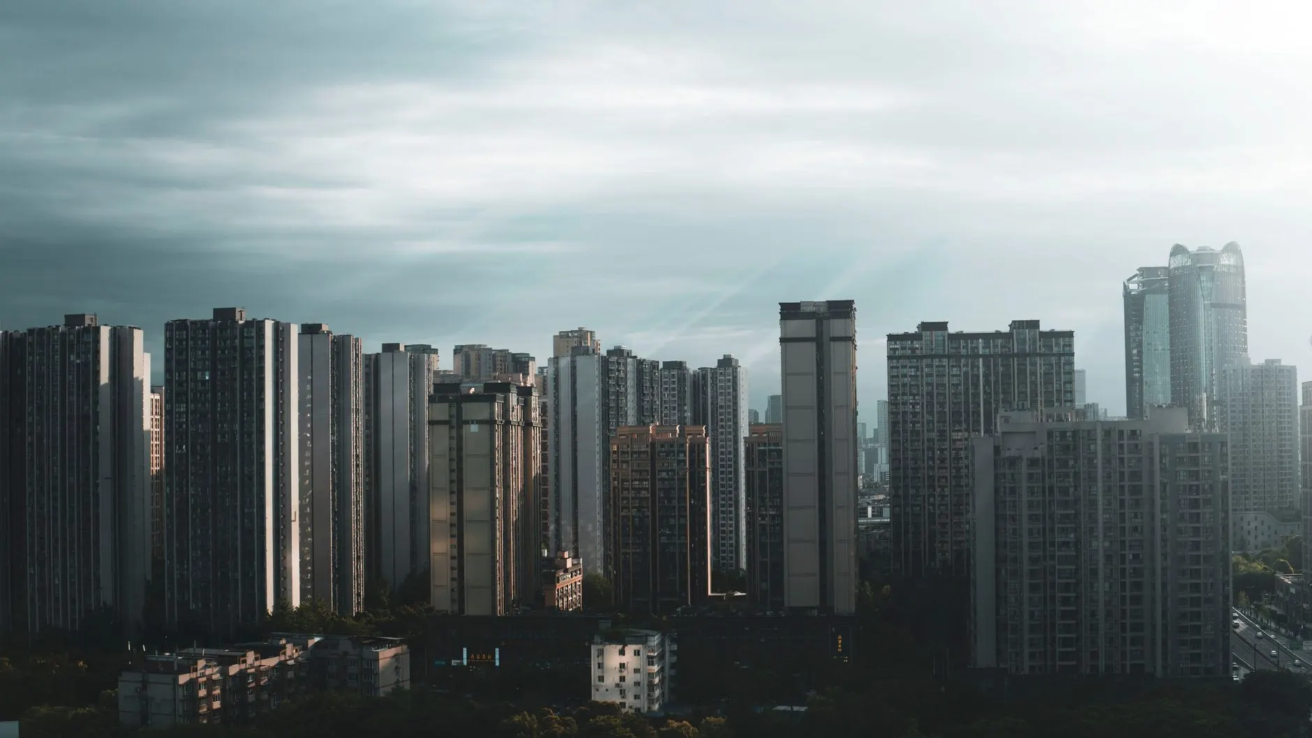 昆明家用拖把选购指南：从材质到结构的技术解析